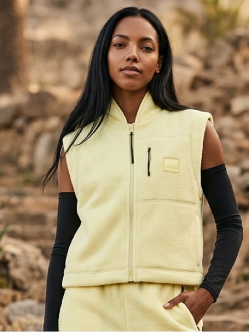 NWT Rains Women’s Teens Fleece Vest Color Straw/Light Yellow - Size X-Large